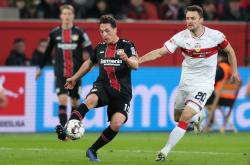 AYXapp下载-勒沃库森表现神勇，客场拿下关键三分