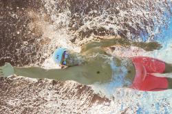 爱游戏网页版-风城铁蹄踏破灰熊阵，公牛关键战突围，总决赛曙光初现