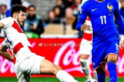 爱游戏官方入口-法国队在激烈对抗中胜出，晋级半决赛