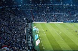 爱游戏tv-跨界传奇，当灰熊拿下森林狼，字母哥在英超赛场接管冠军之战