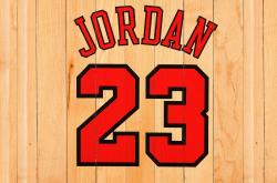 爱游戏入口-跨界称王，当尼克斯强压湖人，欧文在德甲争冠战接管比赛