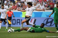 爱游戏官方-包含世界级足球赛事展现专业水准的词条