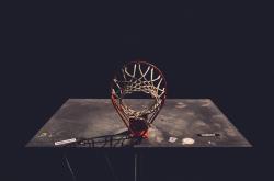 爱游戏入口-勒沃库森带走摩洛哥新星，莱万转型关键先生引领新时代