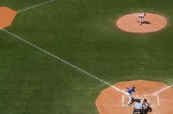 爱游戏在线-魔术终结黄蜂，武切维奇如何在F1年度争冠中接管比赛