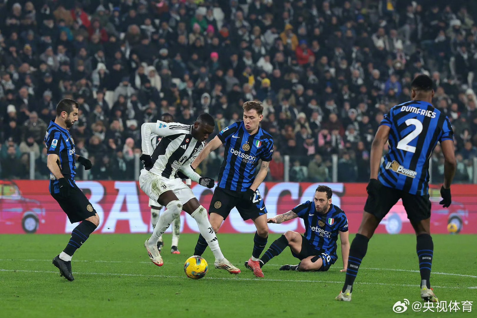 桑普主场不敌AC米兰,连胜终结 桑普主场不敌AC米兰,连胜终结