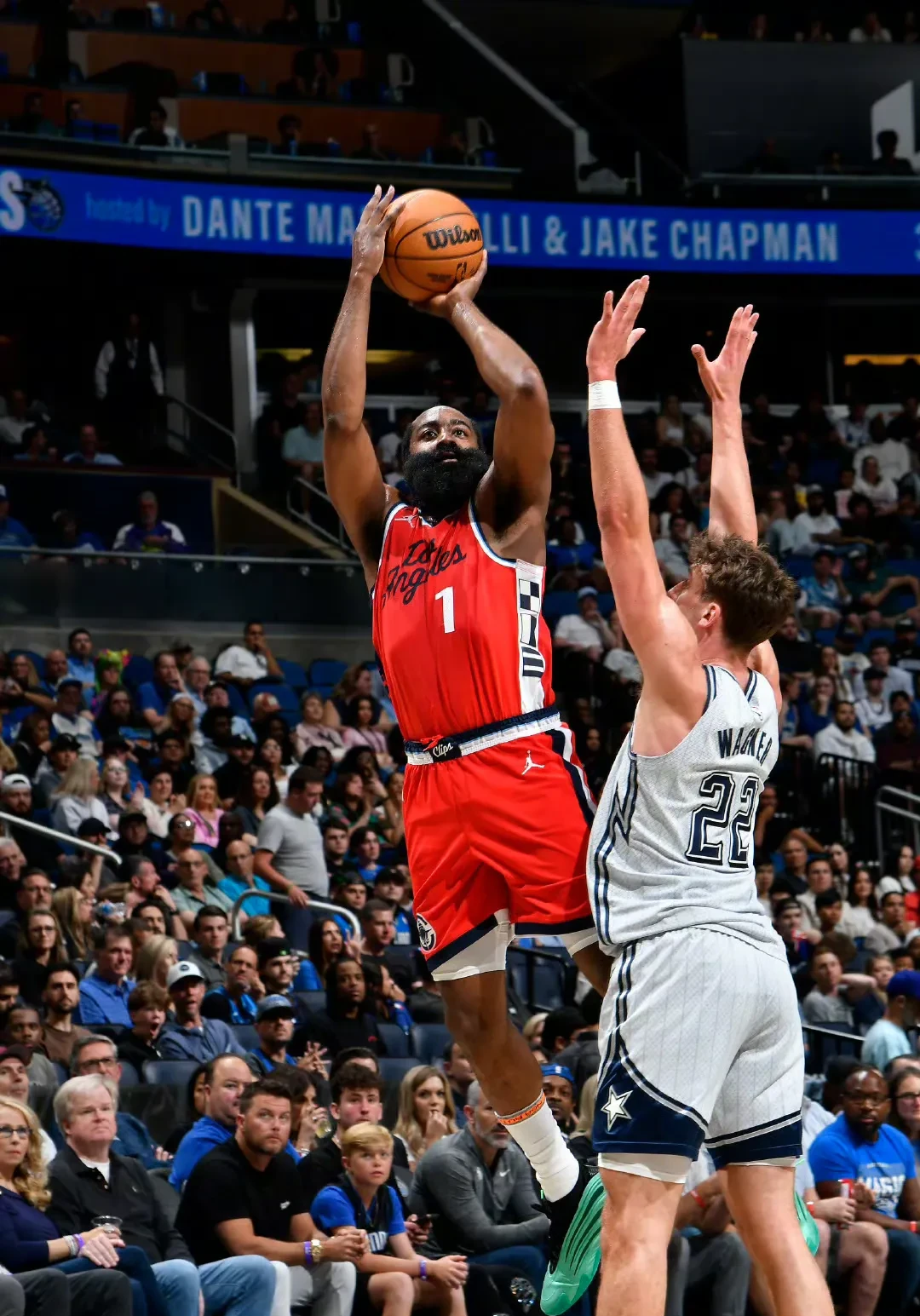 包含快船客场击败老鹰，哈雷尔全能表现的词条