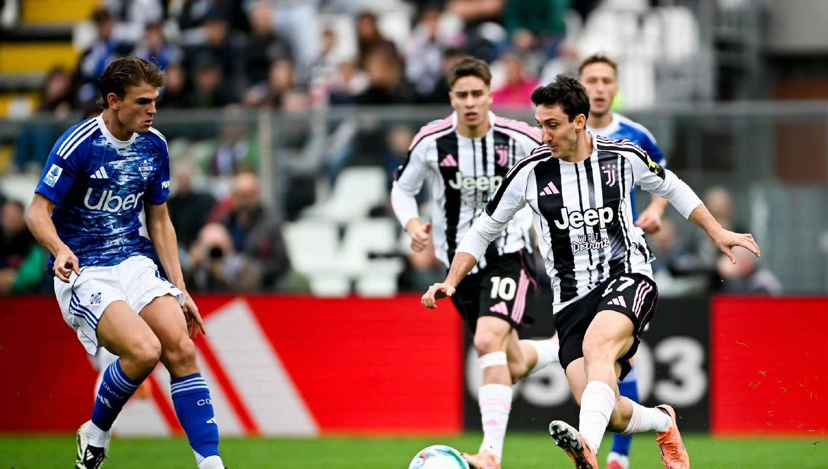 尤文图斯客场逆转，继续领跑