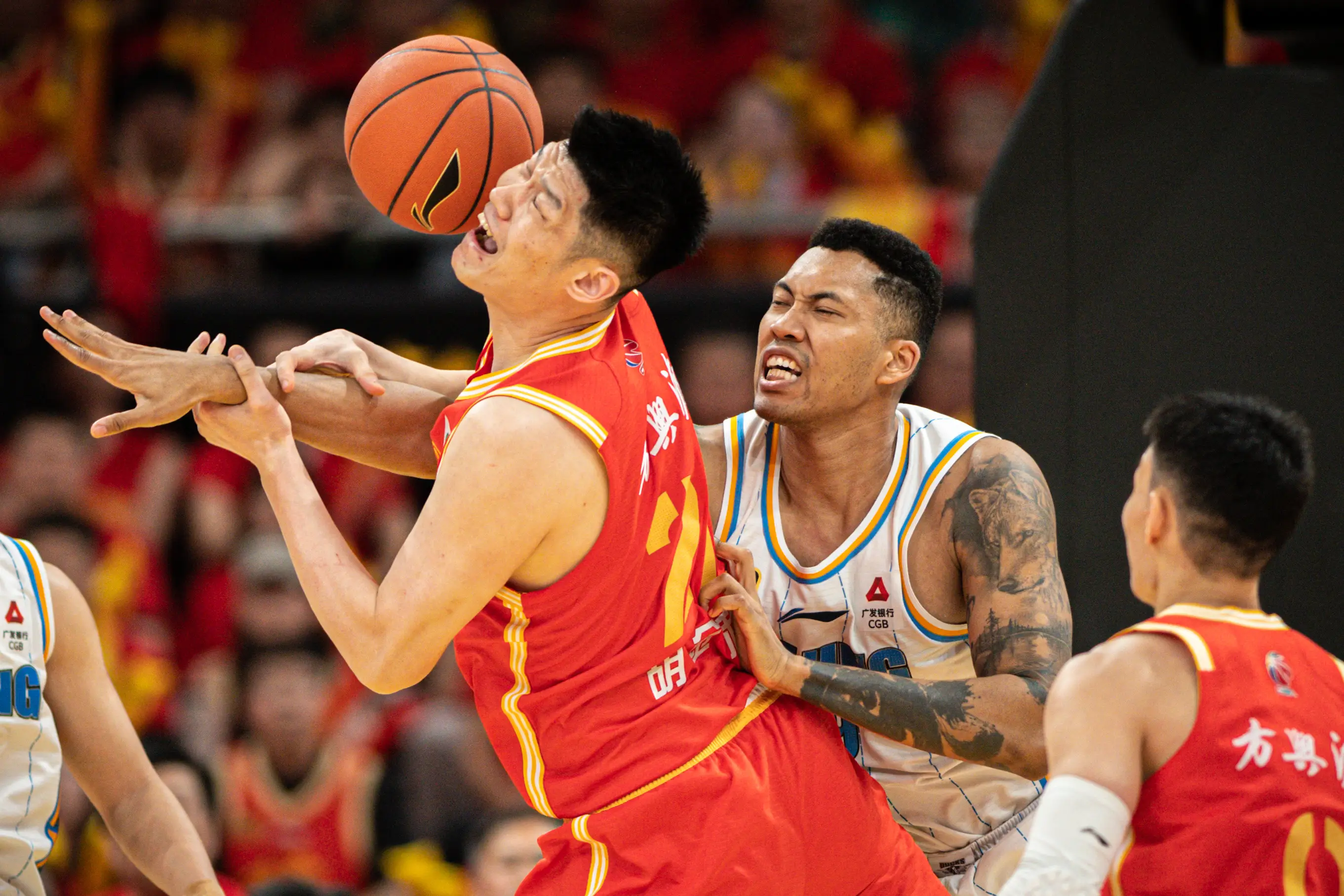 雄鹿客场大胜太阳,取得二连胜的简单介绍 雄鹿客场大胜太阳,取得二连胜的简单介绍