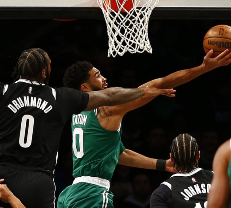 门兴格拉德巴赫遭遇客场惨败，难挽颓势的简单介绍