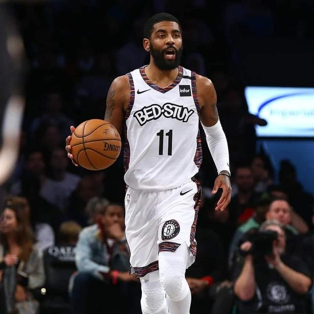 四川队横扫76人,欧文带队取胜 四川队横扫76人,欧文带队取胜