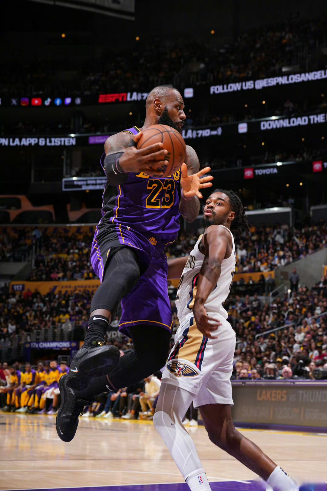 湖人B队险胜西班牙男篮,保罗统治全场的简单介绍 湖人B队险胜西班牙男篮,保罗统治全场的简单介绍