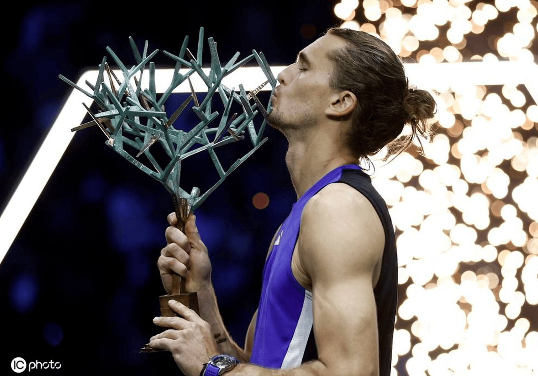 关于法国网球队血洗日本网球队,兹维列夫一己之力扛起全队的信息 关于法国网球队血洗日本网球队,兹维列夫一己之力扛起全队的信息