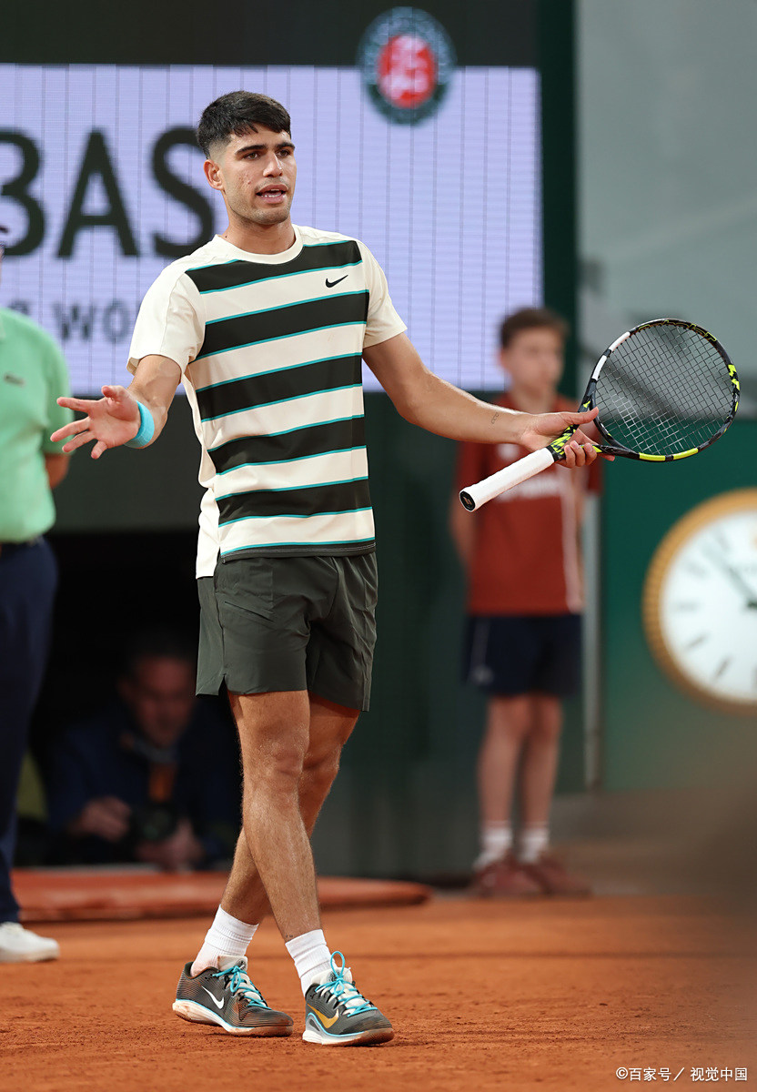 意大利网球队完胜世界网球队,阿尔卡拉斯完成帽子戏法的简单介绍 意大利网球队完胜世界网球队,阿尔卡拉斯完成帽子戏法的简单介绍