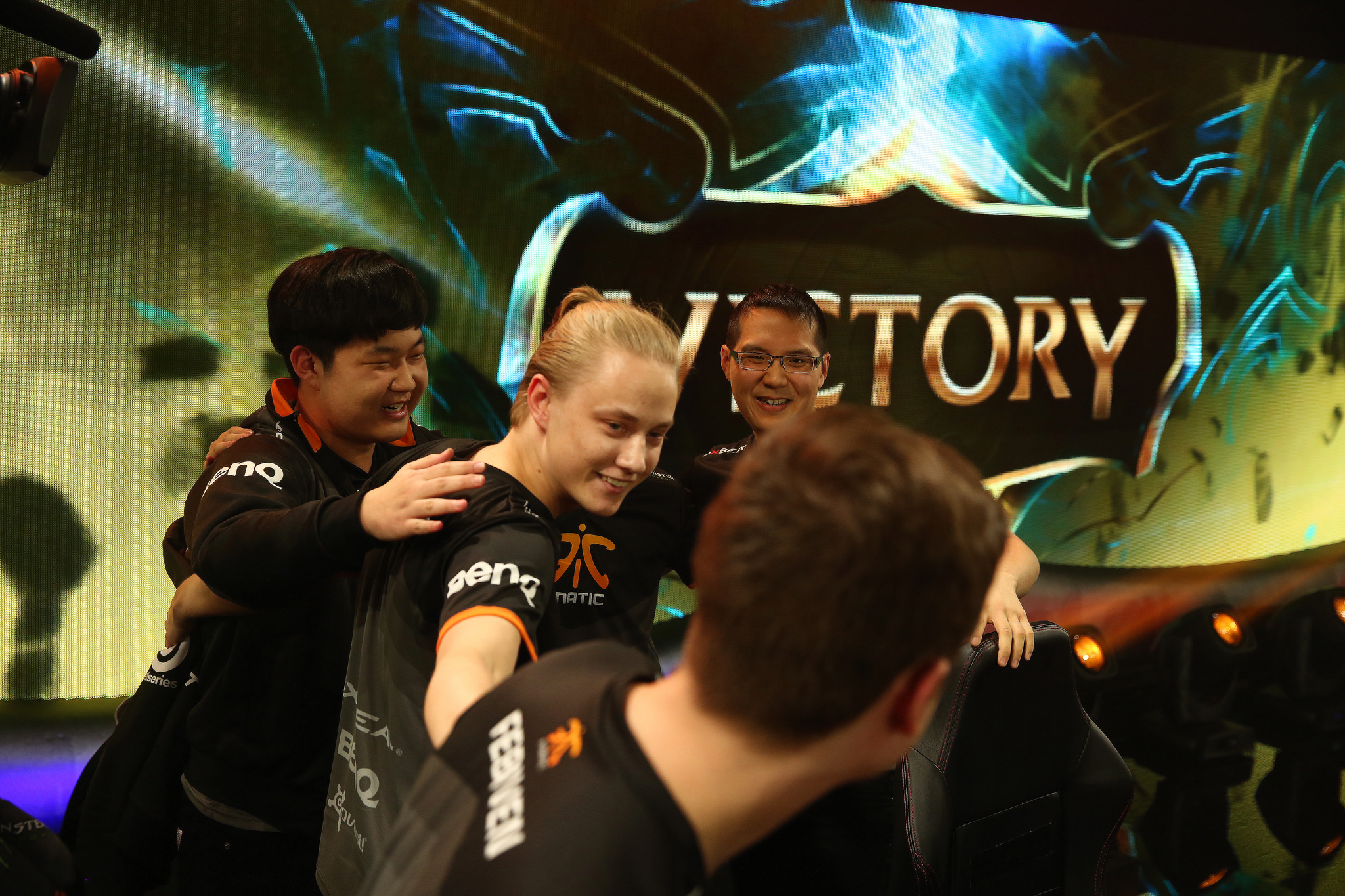 包含IG横扫FNC，Lehends打破历史纪录的词条