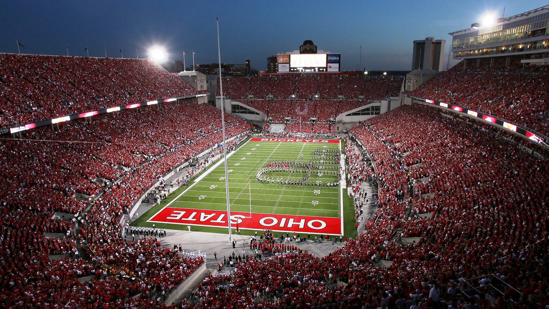 骑士血拼森林狼，杰伦格林关键节点连续得分锁定胜局